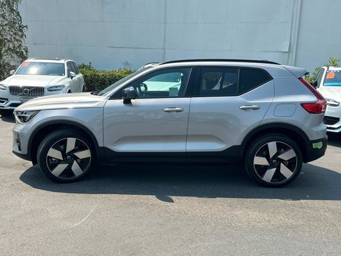 Certified 2023 Volvo XC40 Recharge Ultimate image 7