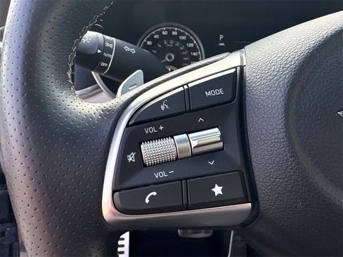 Used 2022 Genesis G70 3.3T w/ Sport Prestige Package image 17