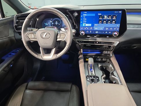 Used 2025 Lexus RX 350 w/ Convenience Package AWD/4WD image 9