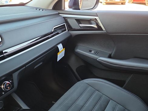 New 2026 Mitsubishi Outlander SE FWD image 24