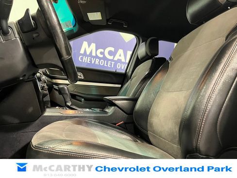 Used 2017 Ford Explorer XLT w/ Equipment Group 202A FWD image 23