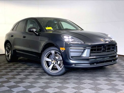 New 2025 Porsche Macan image 9