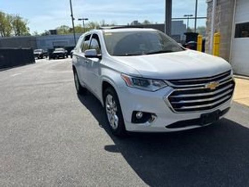 Used 2021 Chevrolet Traverse High Country AWD/4WD image 3