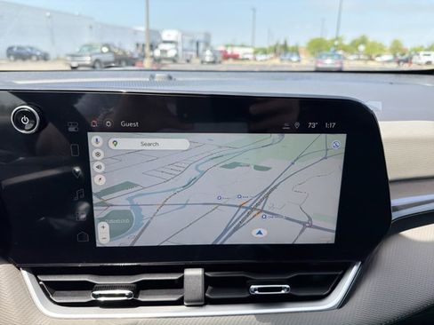 New 2026 Chevrolet Equinox LT w/ Convenience Package II FWD image 17