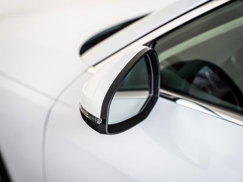 Used 2023 Audi A4 2.0T Premium w/ Convenience Package image 25