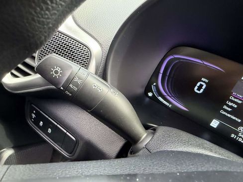 Used 2025 Kia Soul LX w/ LX Technology Package image 31