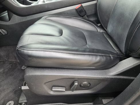 Used 2022 Ford Edge Titanium AWD/4WD image 19