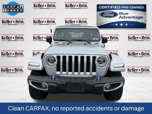 Used 2022 Jeep Wrangler Unlimited Sahara w/ Cold Weather Group AWD/4WD image 2