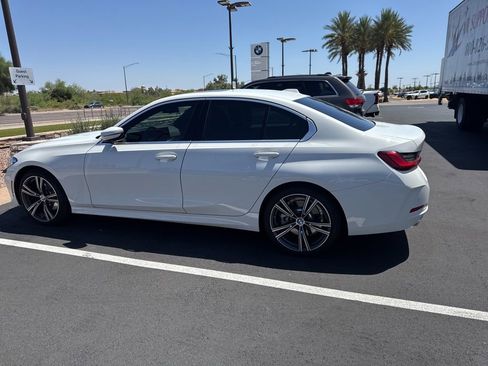 Used 2024 BMW 330i Sedan w/ Convenience Package RWD image 6