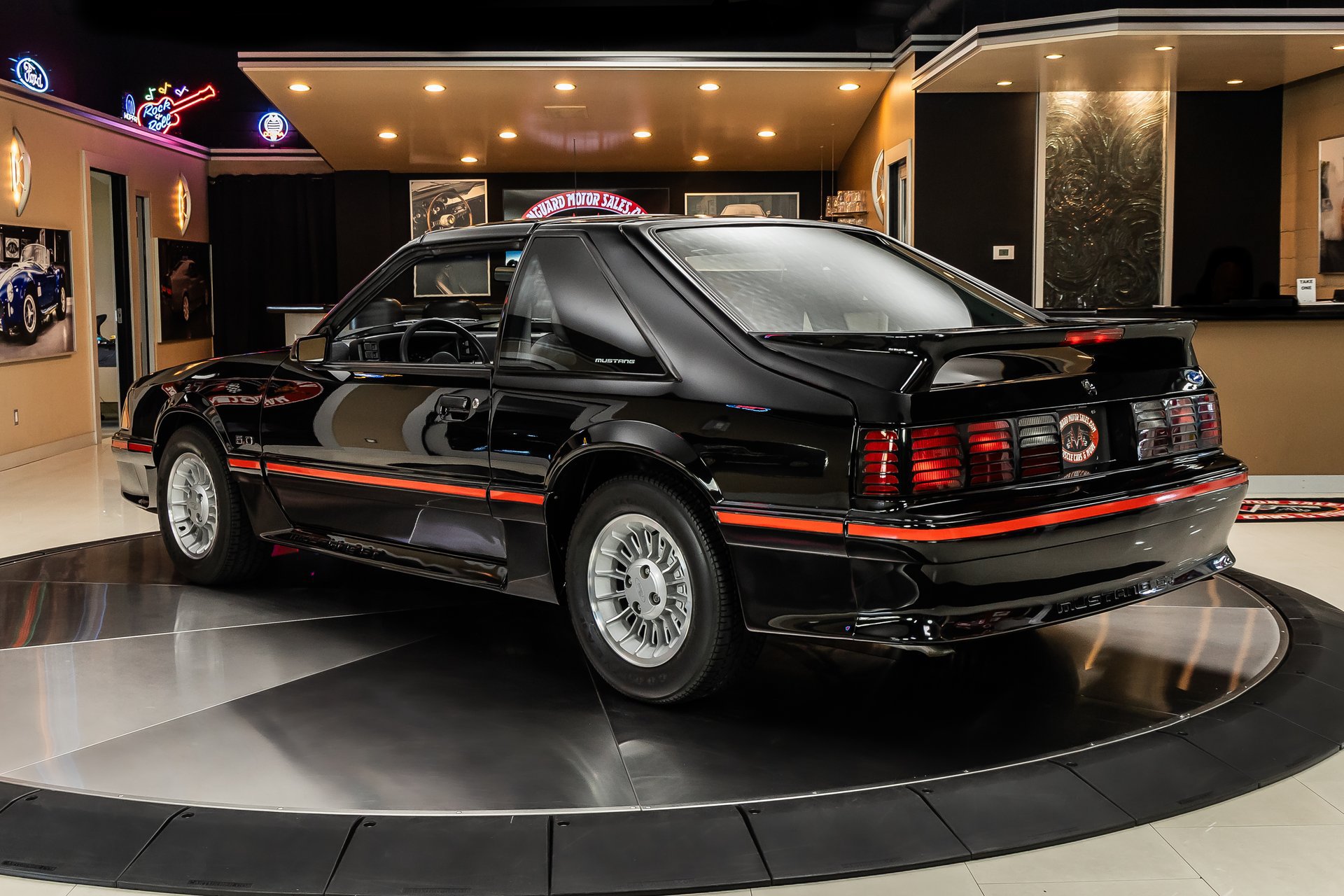 Used 1987 Ford Mustang GT RWD image 18
