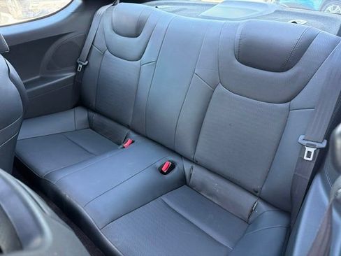 Used 2013 Hyundai Genesis 3.8 RWD image 19