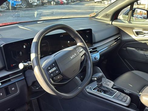 Used 2026 Kia Sportage X-Line w/ X-Line Technology Package image 23
