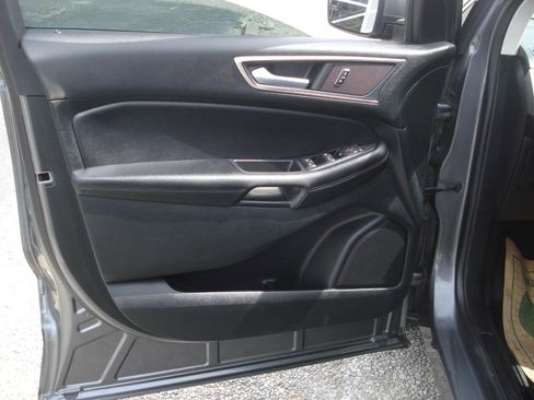 Used 2022 Ford Edge SEL w/ Cargo Accessory Package AWD/4WD image 11
