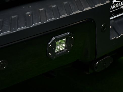 Used 2016 Ford F250 Platinum w/ FX4 Off-Road Package image 19