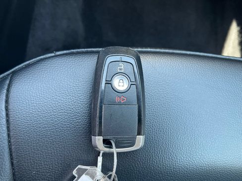 Used 2024 Ford Edge SEL AWD/4WD image 21