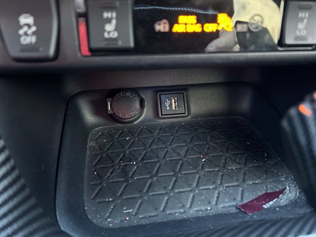 Used 2024 Toyota RAV4 XSE AWD/4WD image 21