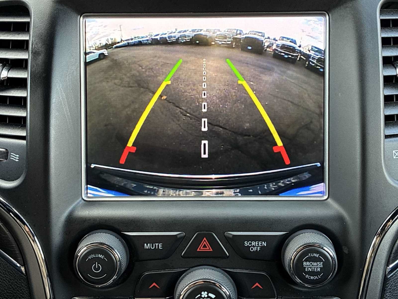 Used 2018 Jeep Grand Cherokee Limited AWD/4WD image 23