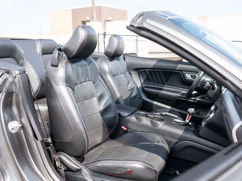Used 2020 Ford Mustang GT Premium RWD image 17