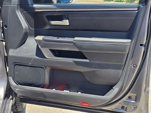Used 2022 Toyota Tundra SR5 AWD/4WD image 10
