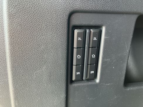Used 2022 Ford Expedition Limited RWD image 35