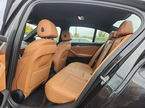 Used 2021 BMW 540i xDrive w/ Convenience Package image 10