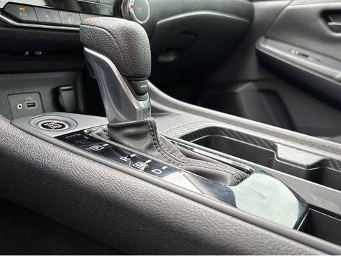 Certified 2025 Nissan Sentra S FWD image 17