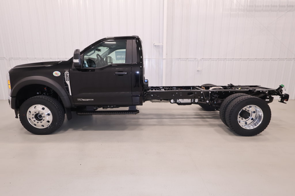 New 2026 Ford F600 4x4 Regular Cab Super Duty w/ XLT Value Package image 5