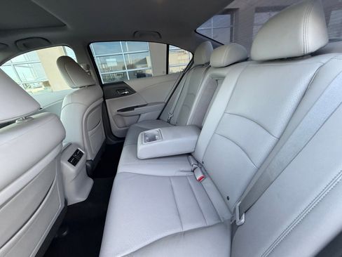 Used 2013 Honda Accord EX-L image 17