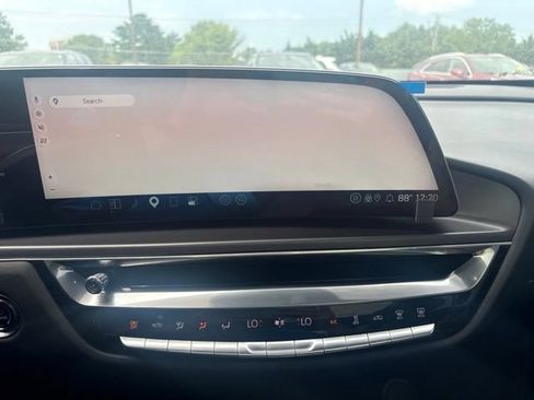 Used 2024 Cadillac Lyriq Tech w/ Driver Assist Package AWD/4WD image 7