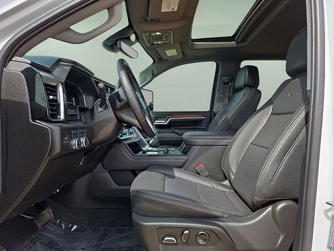 Used 2025 GMC Sierra 3500 Denali w/ Denali Reserve Package image 24