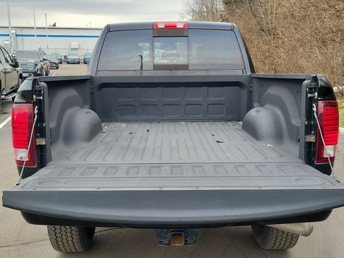 Used 2014 RAM 2500 Laramie w/ Black Appearance Group image 8