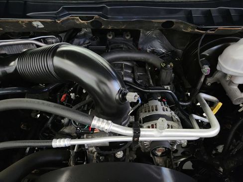 Used 2021 RAM 1500 Warlock AWD/4WD image 32