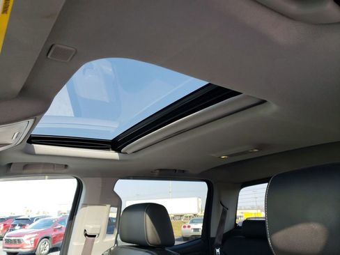 Used 2017 GMC Sierra 1500 SLT image 22