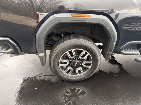 Used 2022 GMC Sierra 2500 AT4 image 7