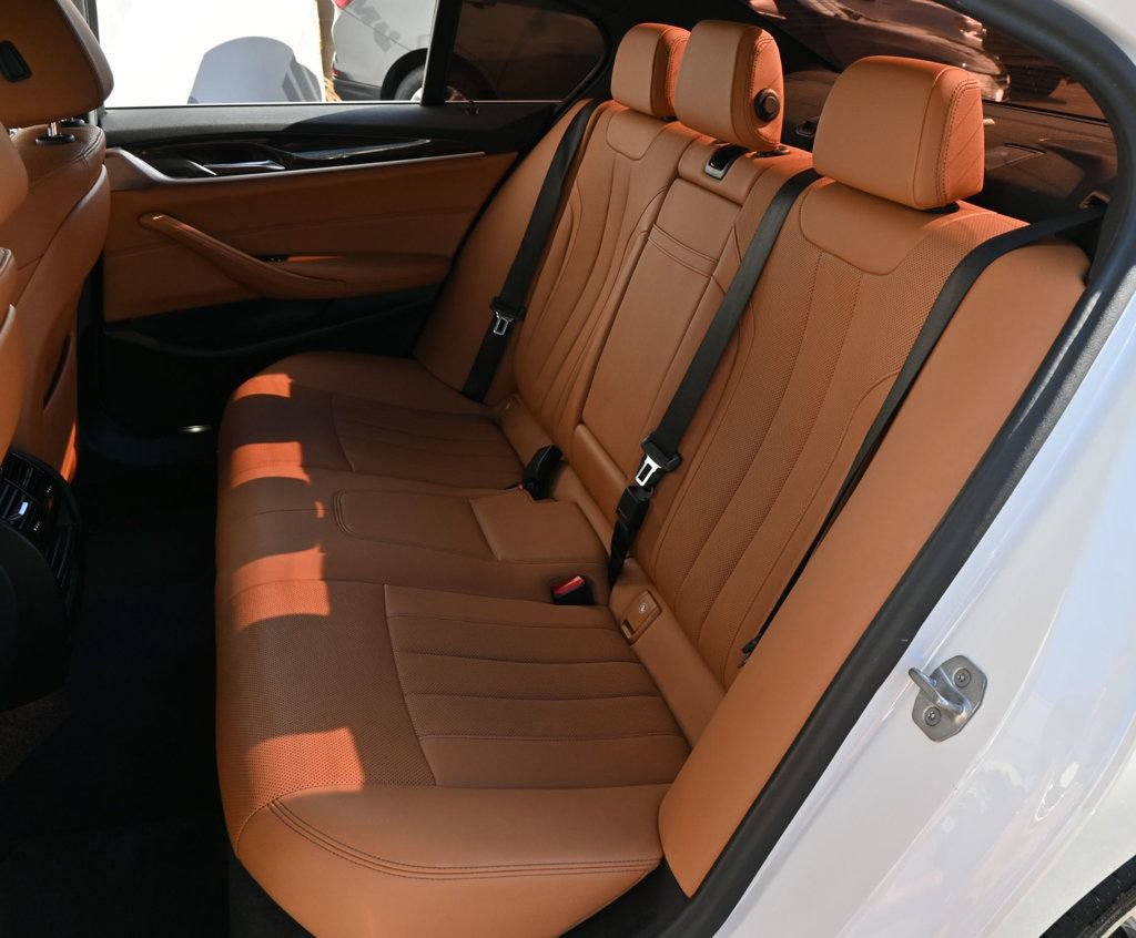 Used 2023 BMW 530e w/ Convenience Package RWD image 17