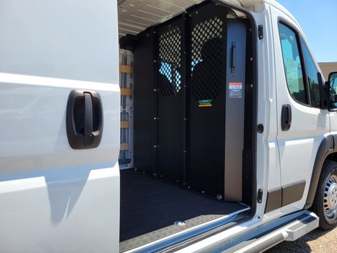 Used 2025 RAM ProMaster 2500 w/ U-Haul Equipment Group FWD image 15