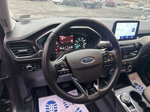 Used 2022 Ford Escape SE w/ Convenience Package image 15