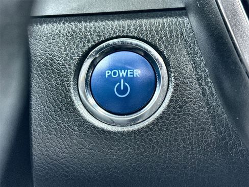 Used 2019 Toyota Camry LE w/ Sunroof Package FWD image 23