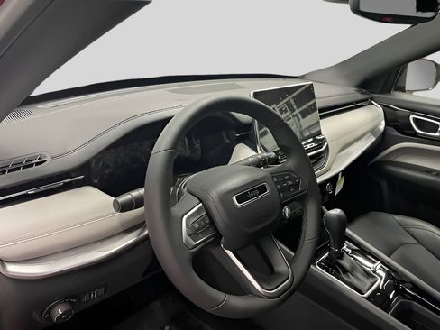 New 2026 Jeep Compass Limited image 15