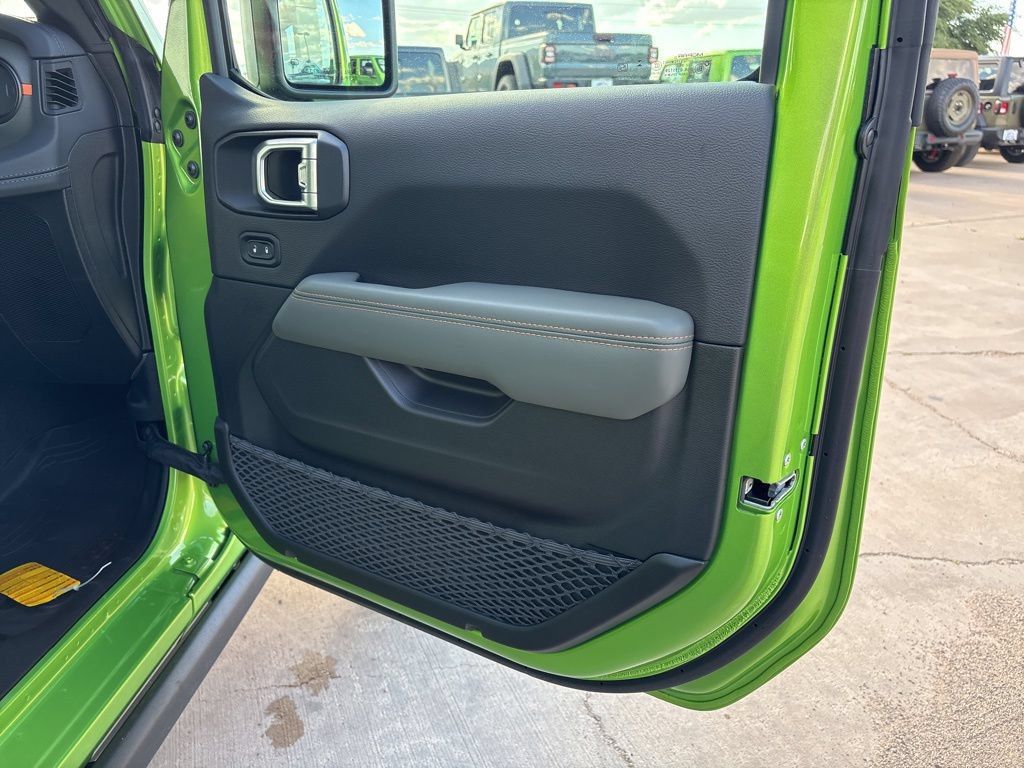 New 2026 Jeep Gladiator Mojave AWD/4WD image 25