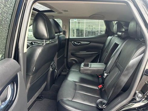 Used 2019 Nissan Rogue Sport SL image 10