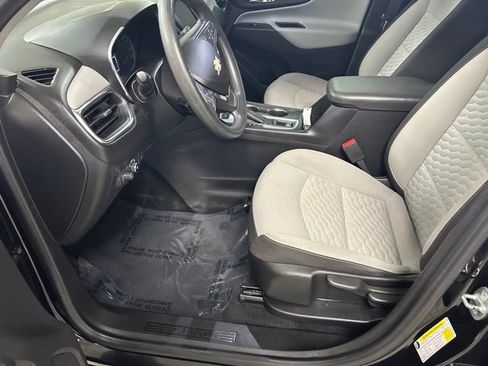 Used 2020 Chevrolet Equinox LS AWD/4WD image 12