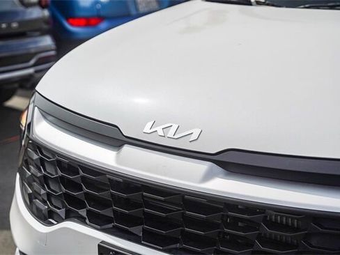 Certified 2025 Kia Sportage LX image 5