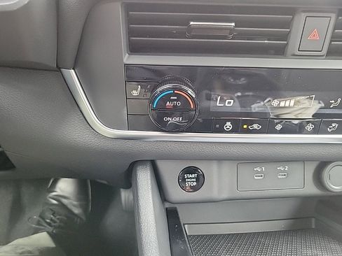 New 2026 Nissan Rogue SV w/ SV Premium Package image 14