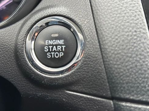 Used 2017 Subaru Outback 3.6R Limited image 40