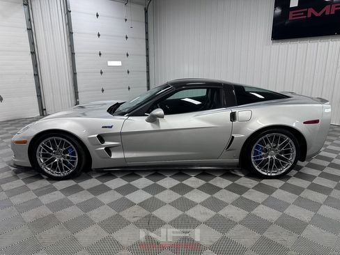 Used 2009 Chevrolet Corvette ZR1 w/ Preferred Equipment Group image 2