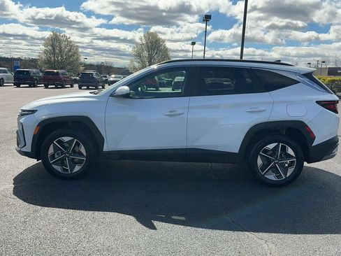 Certified 2025 Hyundai Tucson SEL image 12