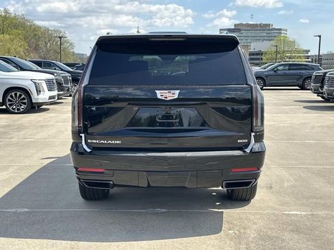 Used 2026 Cadillac Escalade ESV Sport image 15