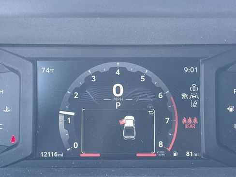 Used 2024 Toyota Tacoma SR AWD/4WD image 15