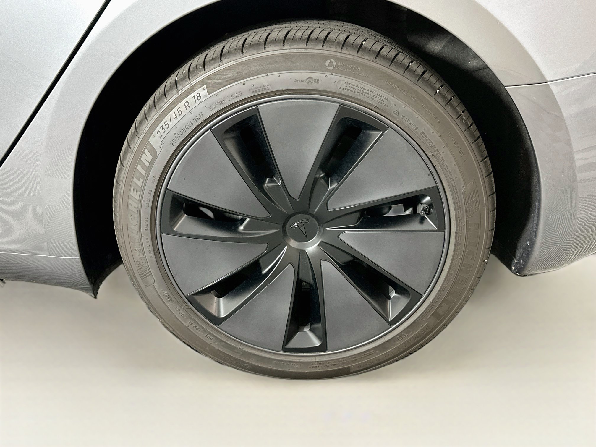 Used 2025 Tesla Model 3 Long Range RWD image 11